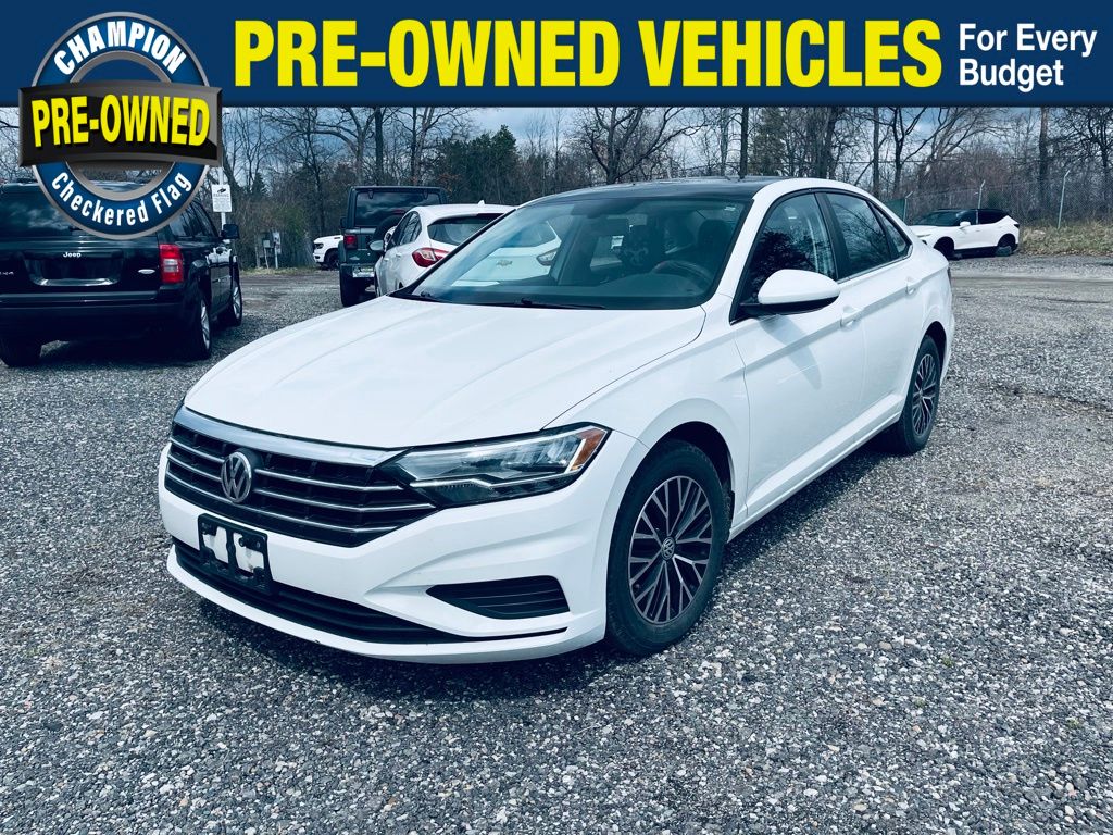 White 2019 Volkswagen Jetta SE FWD Sedan Front-Wheel Drive 8-Speed Automatic