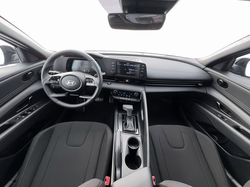 New 2026 White Hyundai SEL Sport image 14