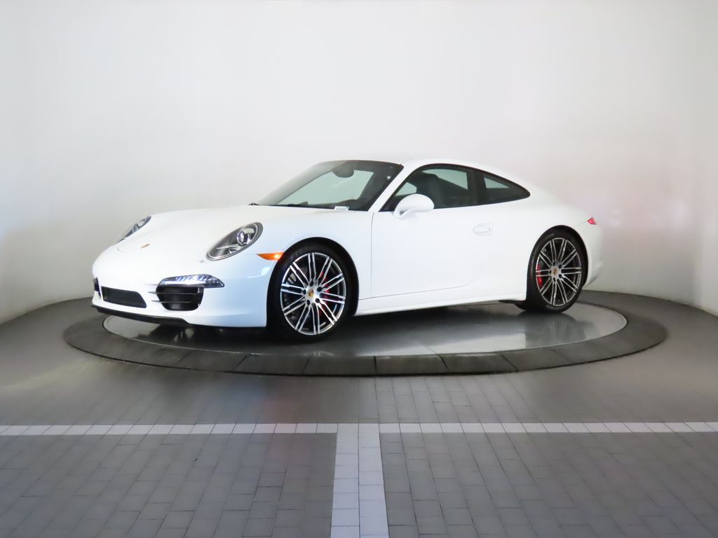 Thumbnail: 2016 Porsche 911 - 1