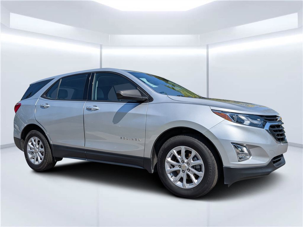 Silver Ice Metallic 2019 Chevrolet Equinox SUV / Crossover Front-Wheel Drive 6-Speed Automatic Overdrive