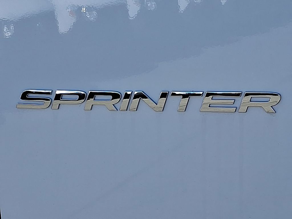 Thumbnail: 2025 Mercedes-Benz Sprinter - 22