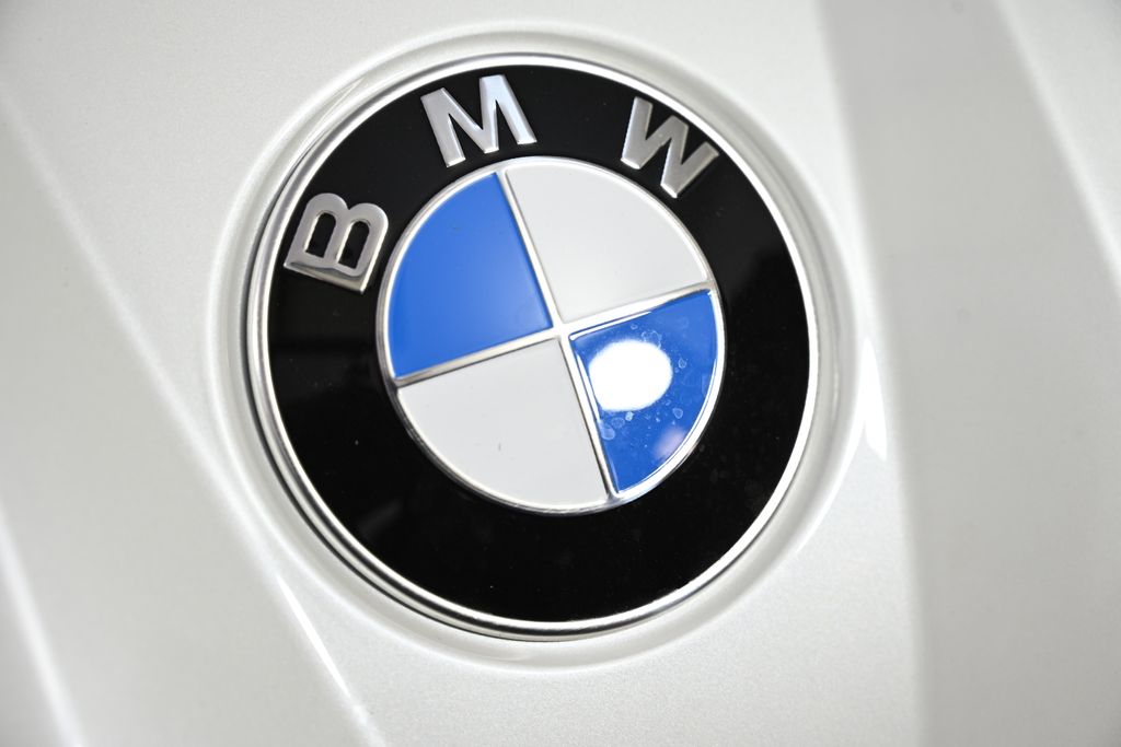 Thumbnail: 2026 BMW X3 - 13