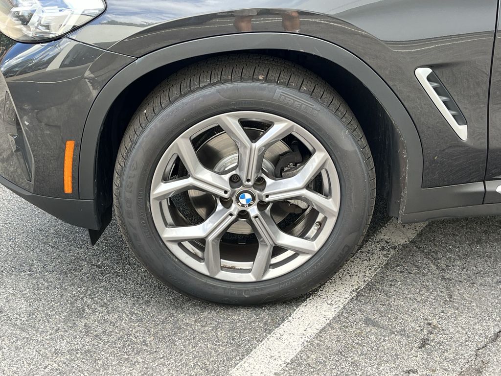 Thumbnail: 2022 BMW X3 - 10