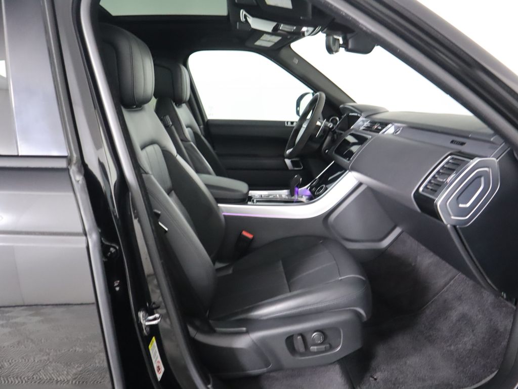 Thumbnail: 2021 Land Rover Range Rover Sport - 21