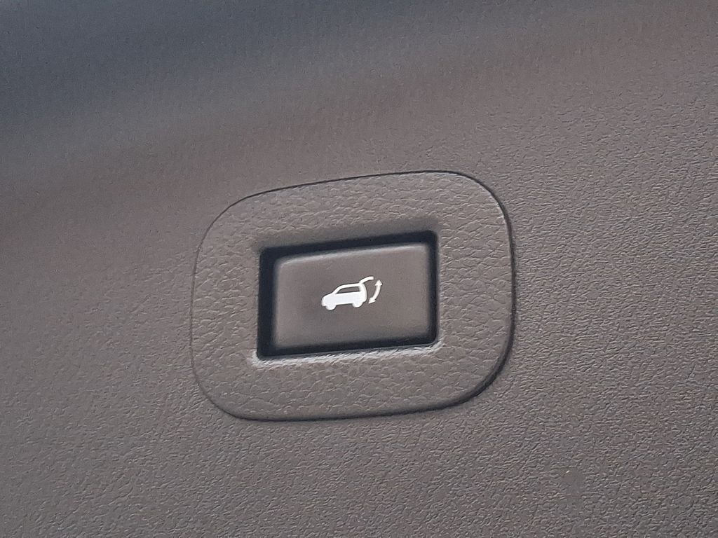 Thumbnail: 2015 INFINITI QX80 - 28