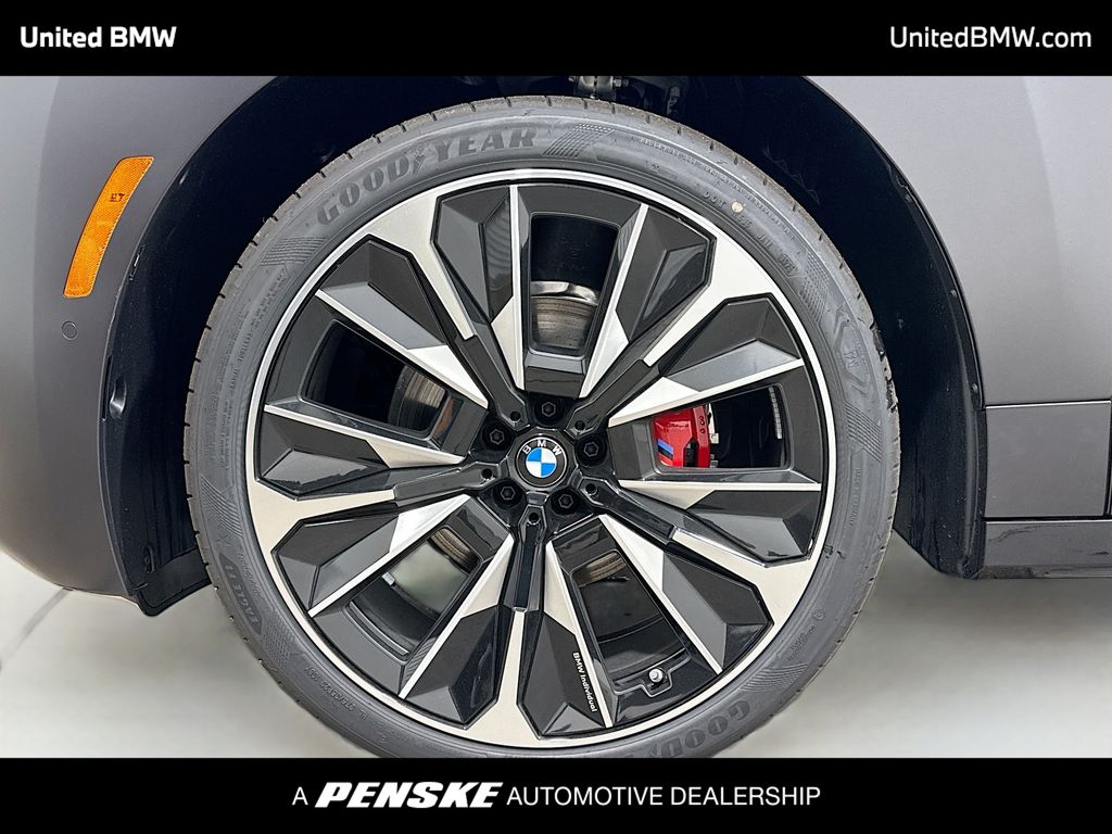 Thumbnail: 2026 BMW iX - 2