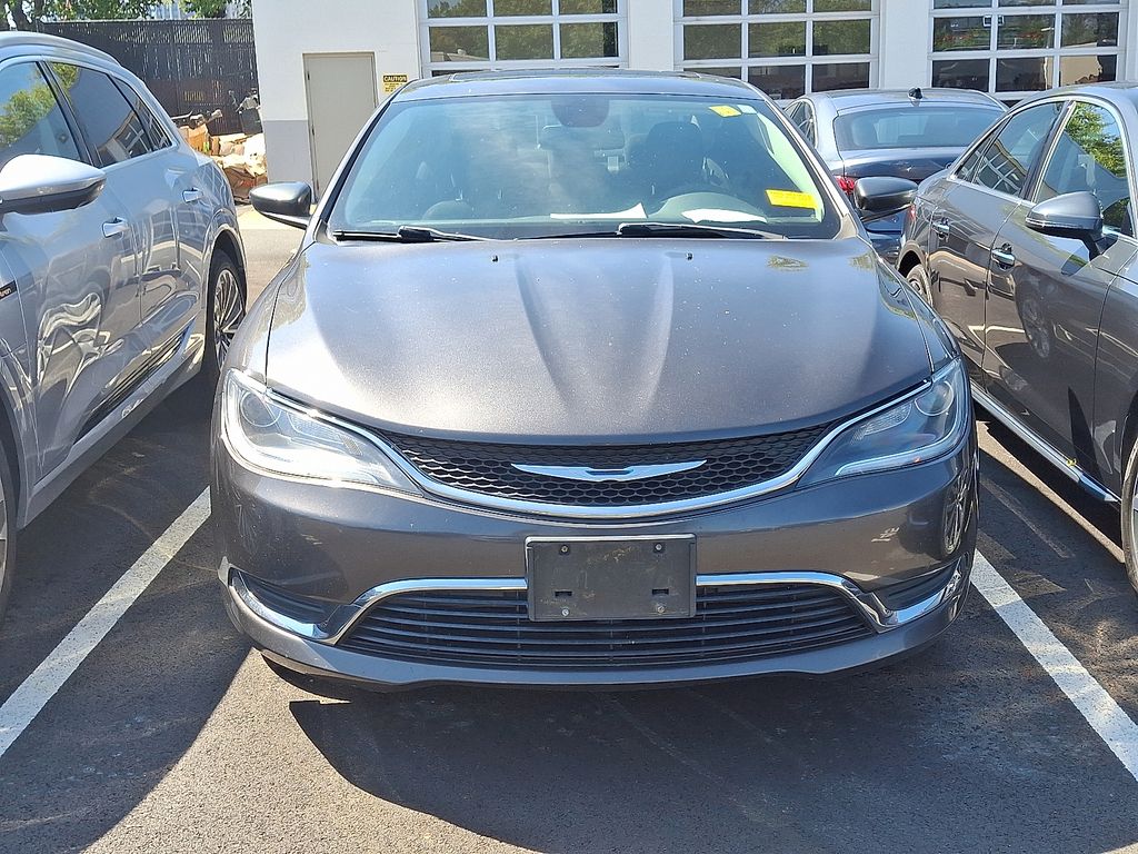 Thumbnail: 2016 Chrysler 200 - 2