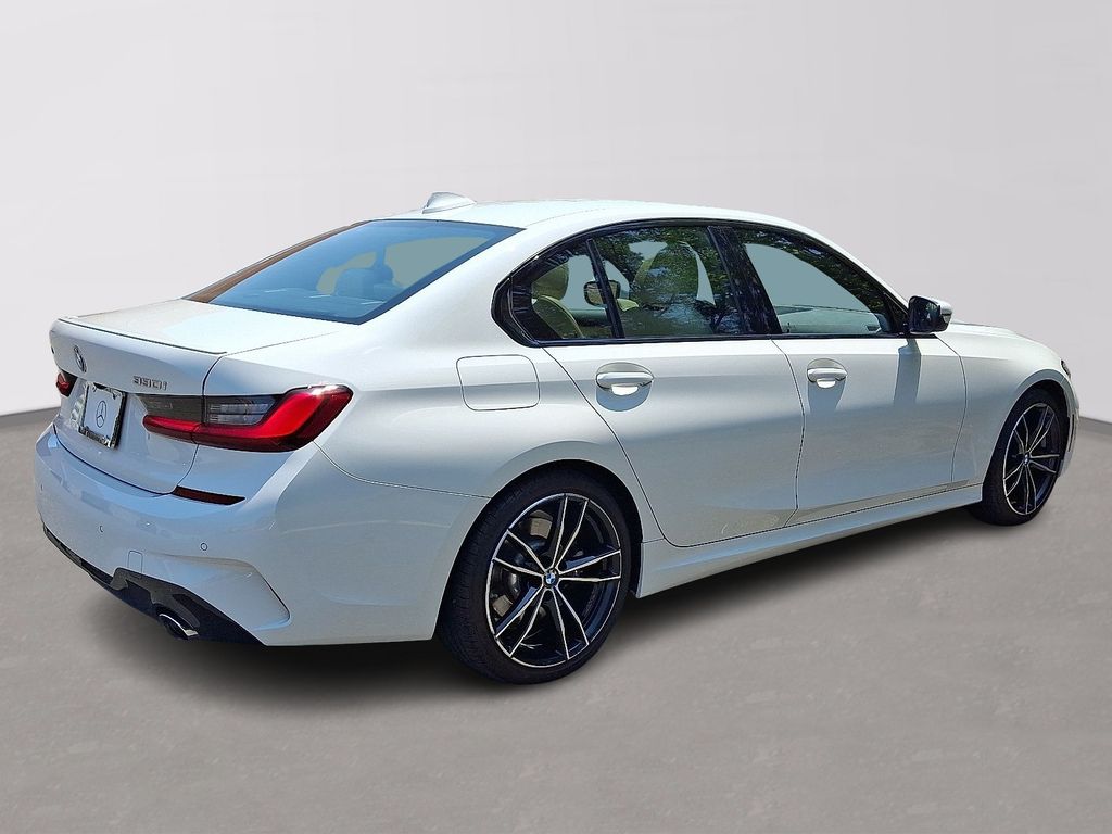 2022 BMW 3 Series 330i xDrive 4