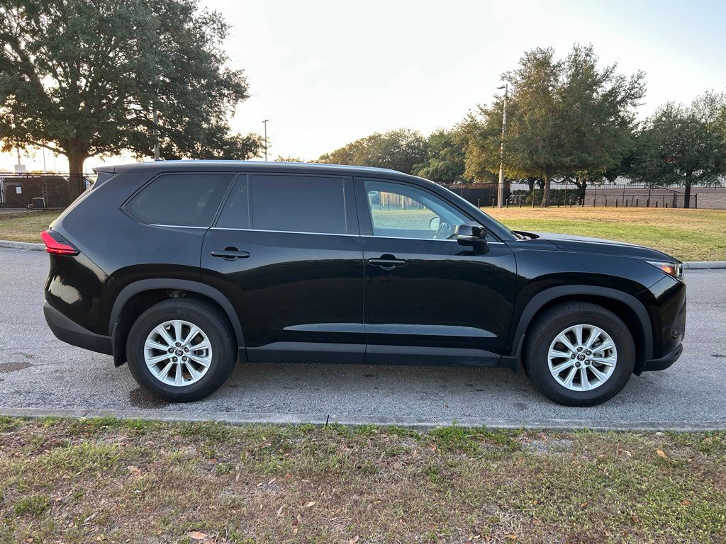 2024 Toyota Grand Highlander XLE 6