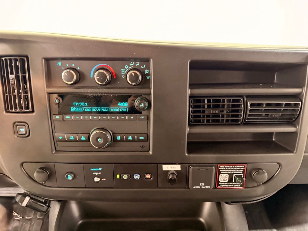 2025 Chevrolet Express 3500 Work Van