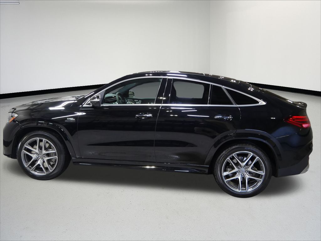 Thumbnail: 2025 Mercedes-Benz GLE - 2