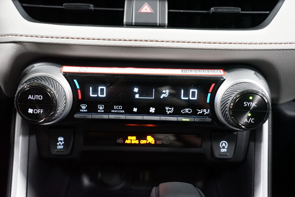 Thumbnail: 2025 Toyota RAV4 - 20