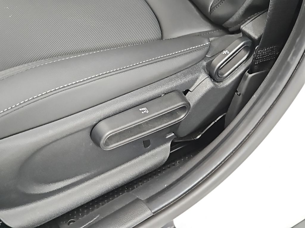 Thumbnail: 2023 MINI Cooper - 23