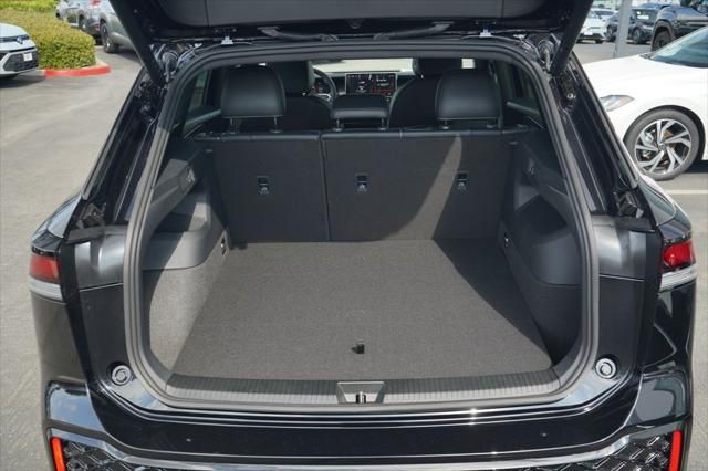 Thumbnail: 2026 Volkswagen Tiguan - 11