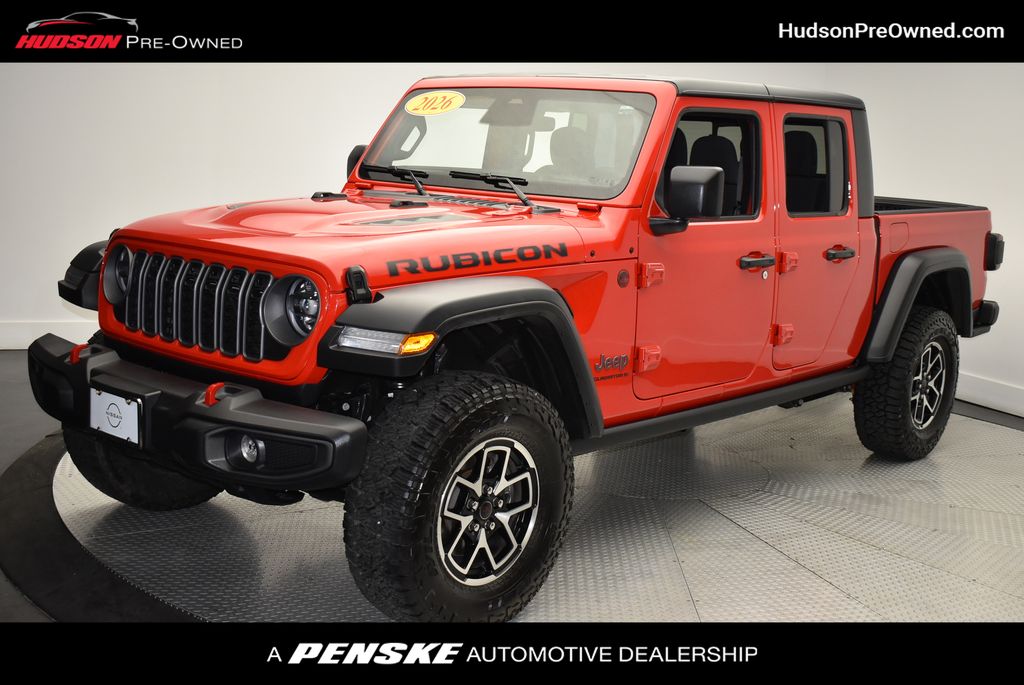 Firecracker Red Clearcoat 2026 Jeep Gladiator Rubicon Crew Cab 4WD Pickup Truck Four-Wheel Drive 8-Speed Automatic