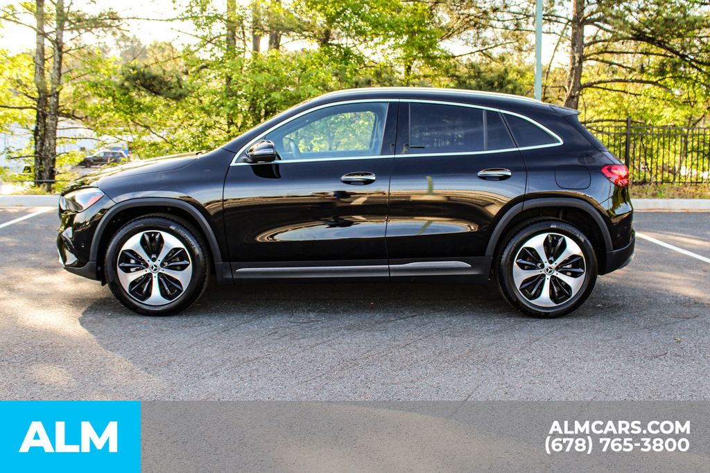 Used 2025 Black Mercedes-Benz GLA 250 image 7