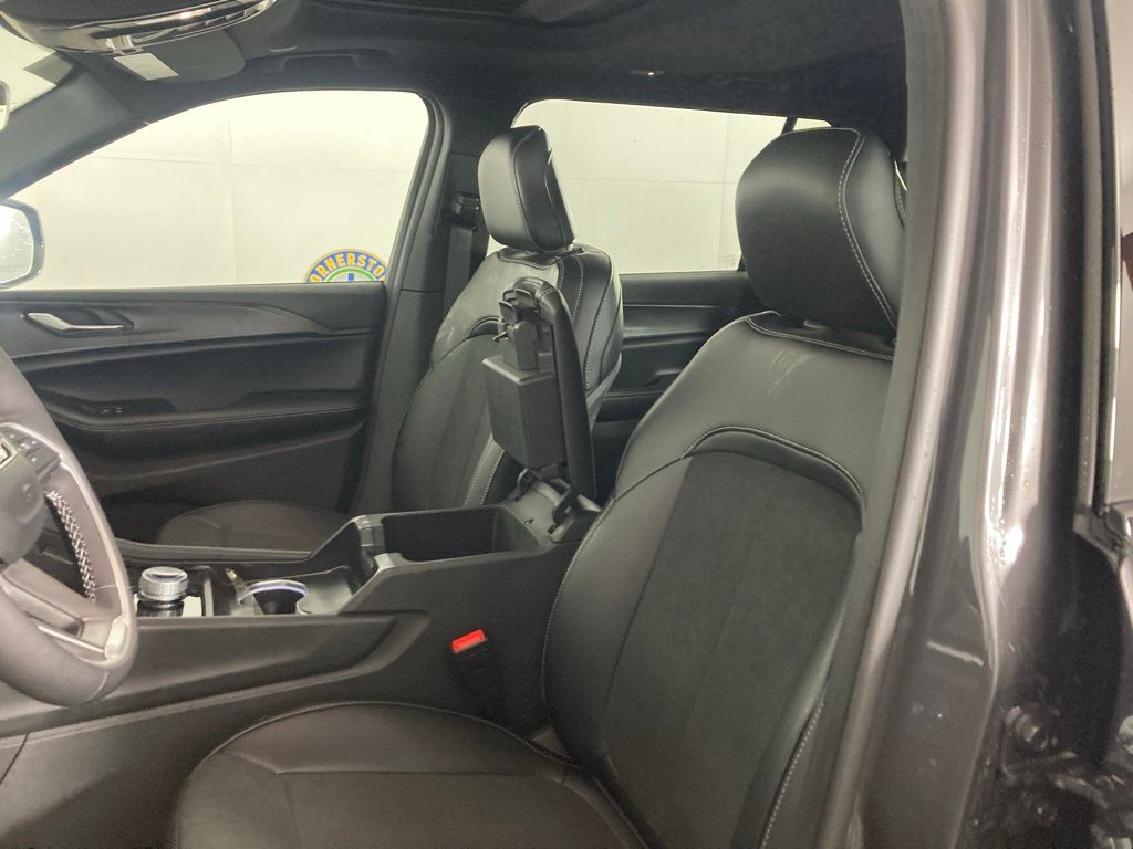 New 2025 Gray Jeep Altitude X image 10