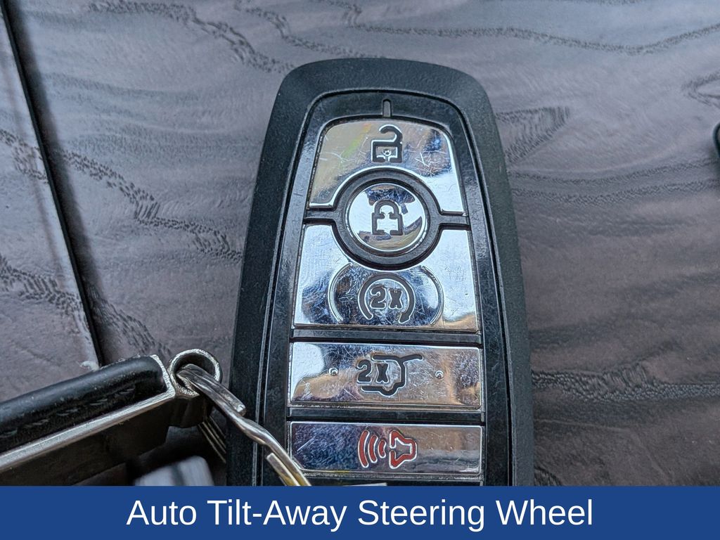 2022 Lincoln Navigator Standard