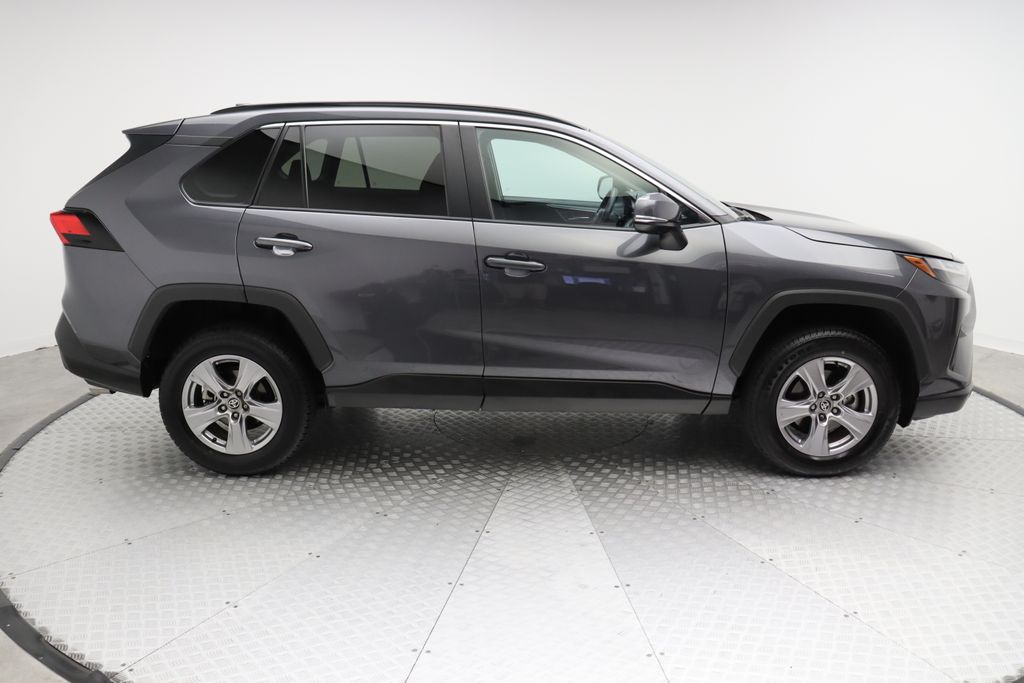 2023 Toyota RAV4 XLE 7