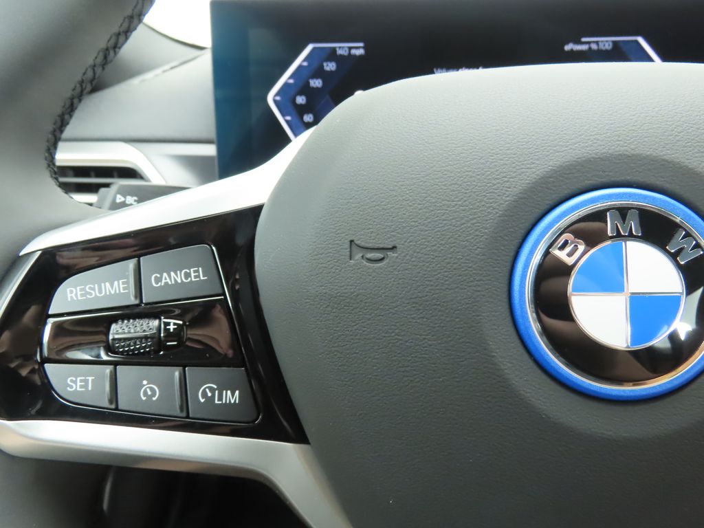 2025 BMW i4 eDrive40 11