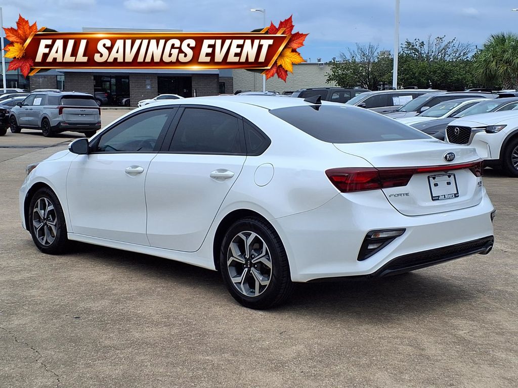 2021 Kia Forte LXS White at Community Toyota