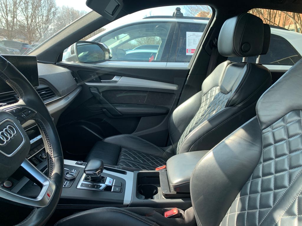 Thumbnail: 2018 Audi SQ5 - 7