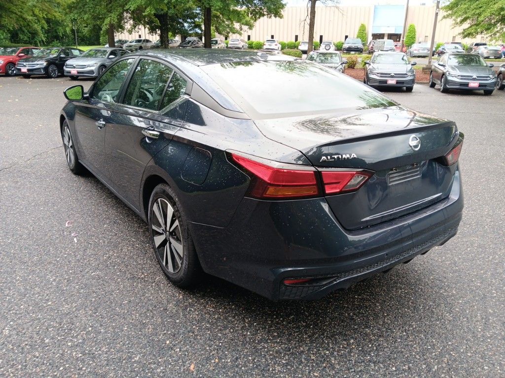 2022 Nissan Altima 2.5 SV 3