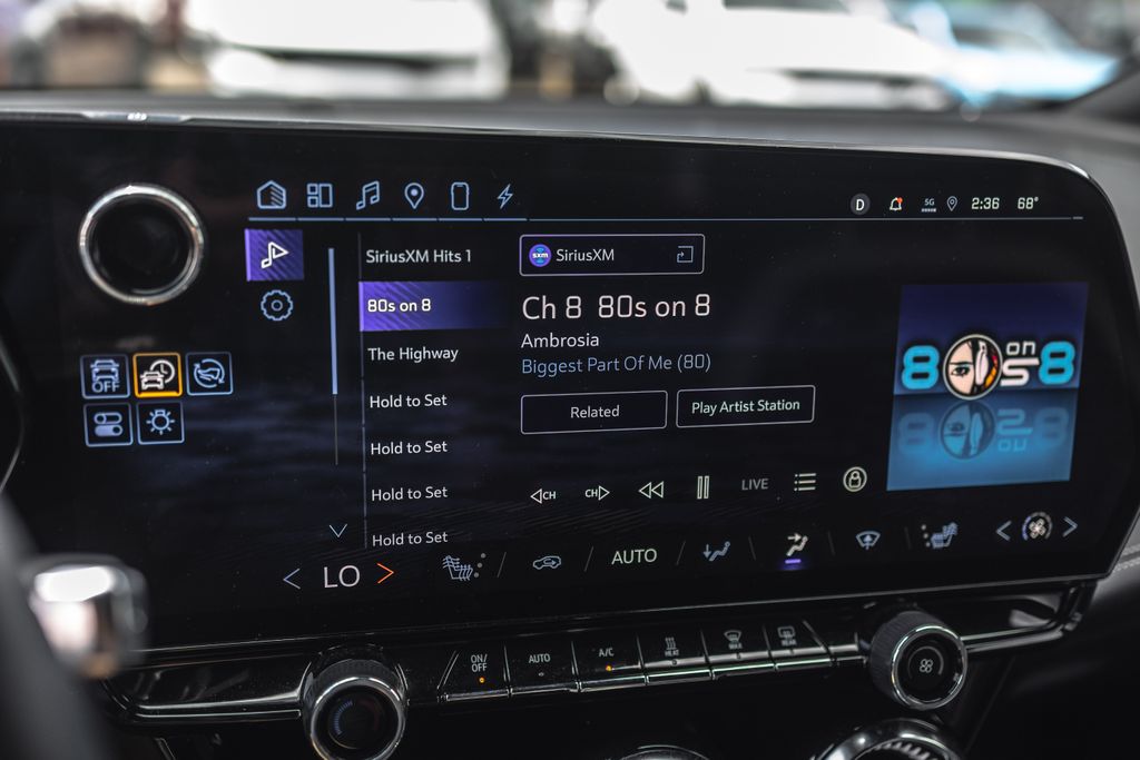 2024 Chevrolet Blazer EV LT thumbnail 11