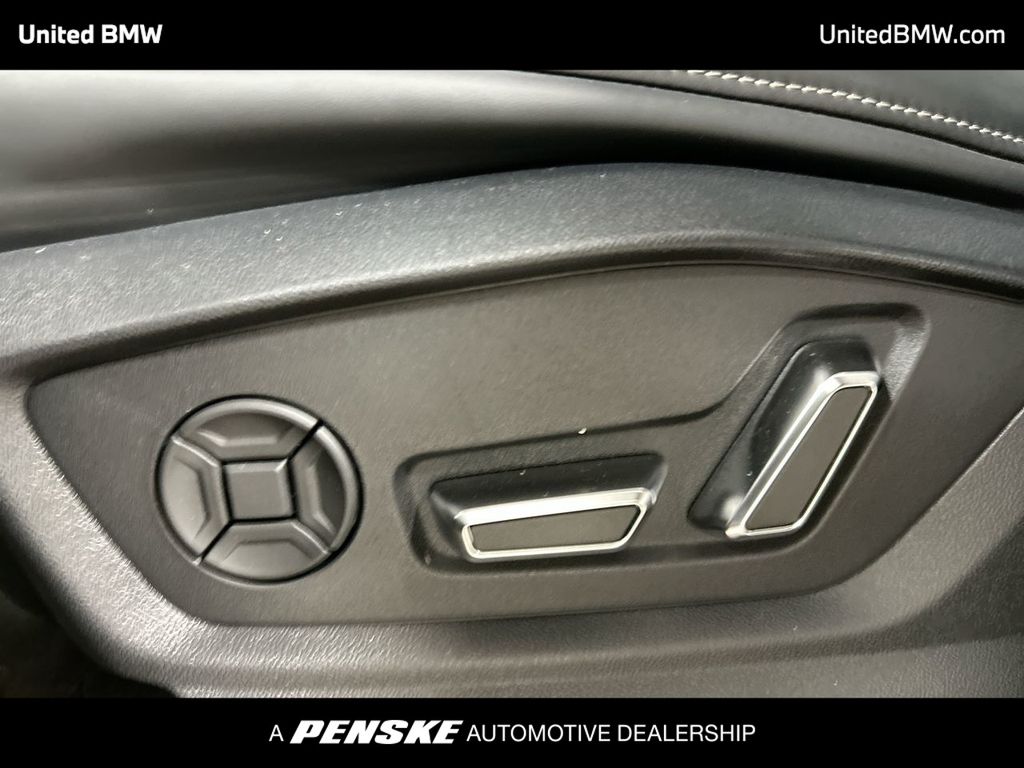 Thumbnail: 2022 Audi SQ8 - 12