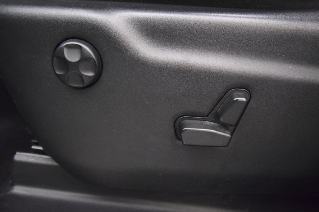 used 2021 Jeep Grand Cherokee car, priced at $22,000