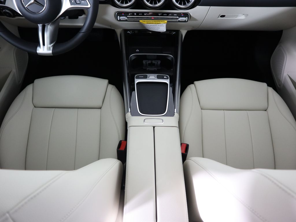2025 Mercedes-Benz GLA 250 16