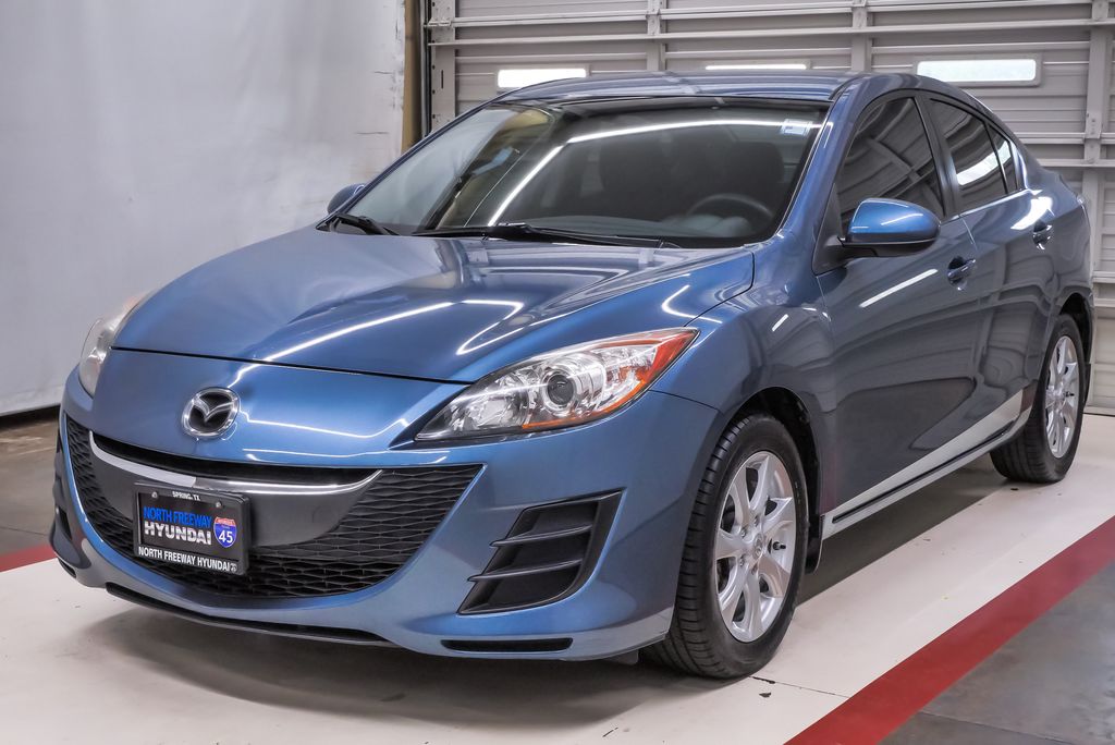 Gunmetal Blue Mica 2010 Mazda MAZDA3 Sedan Front-Wheel Drive 5-Speed Automatic