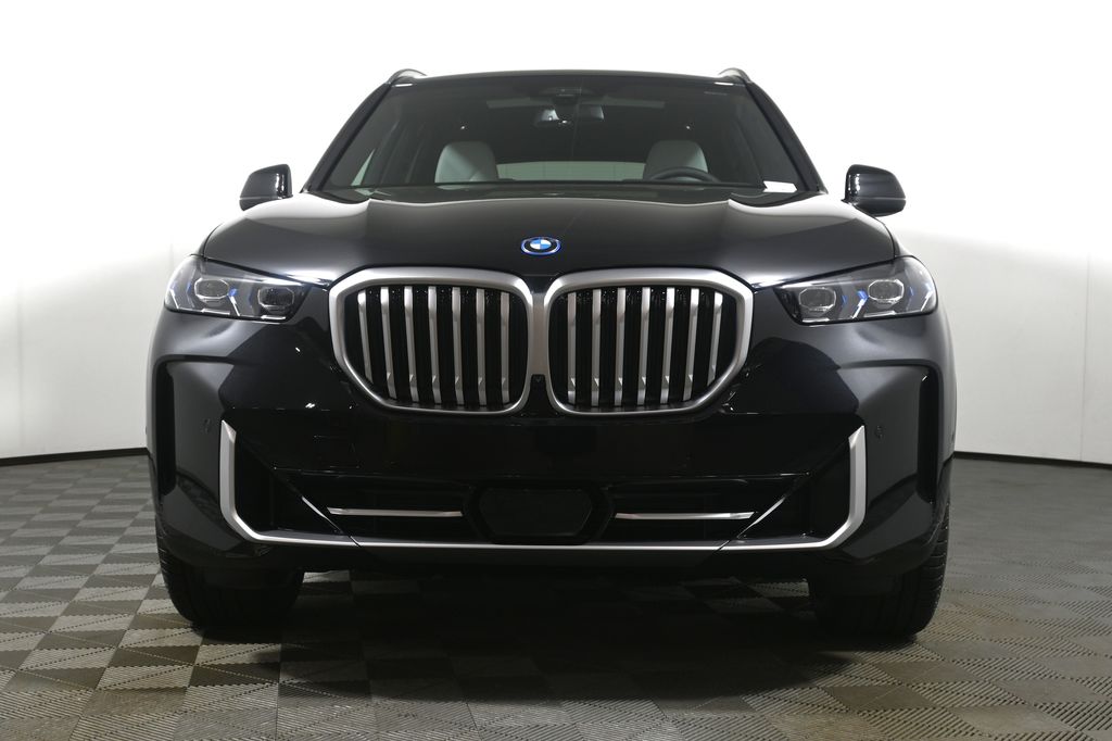 Thumbnail: 2026 BMW X5 - 10