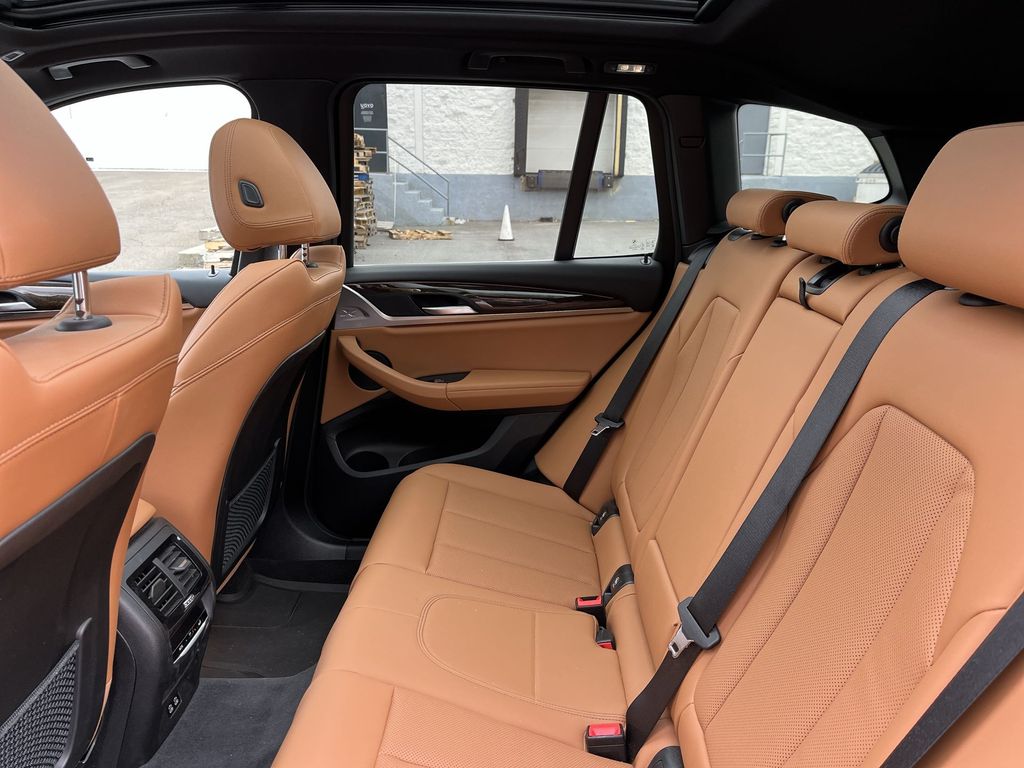 Thumbnail: 2022 BMW X3 - 21