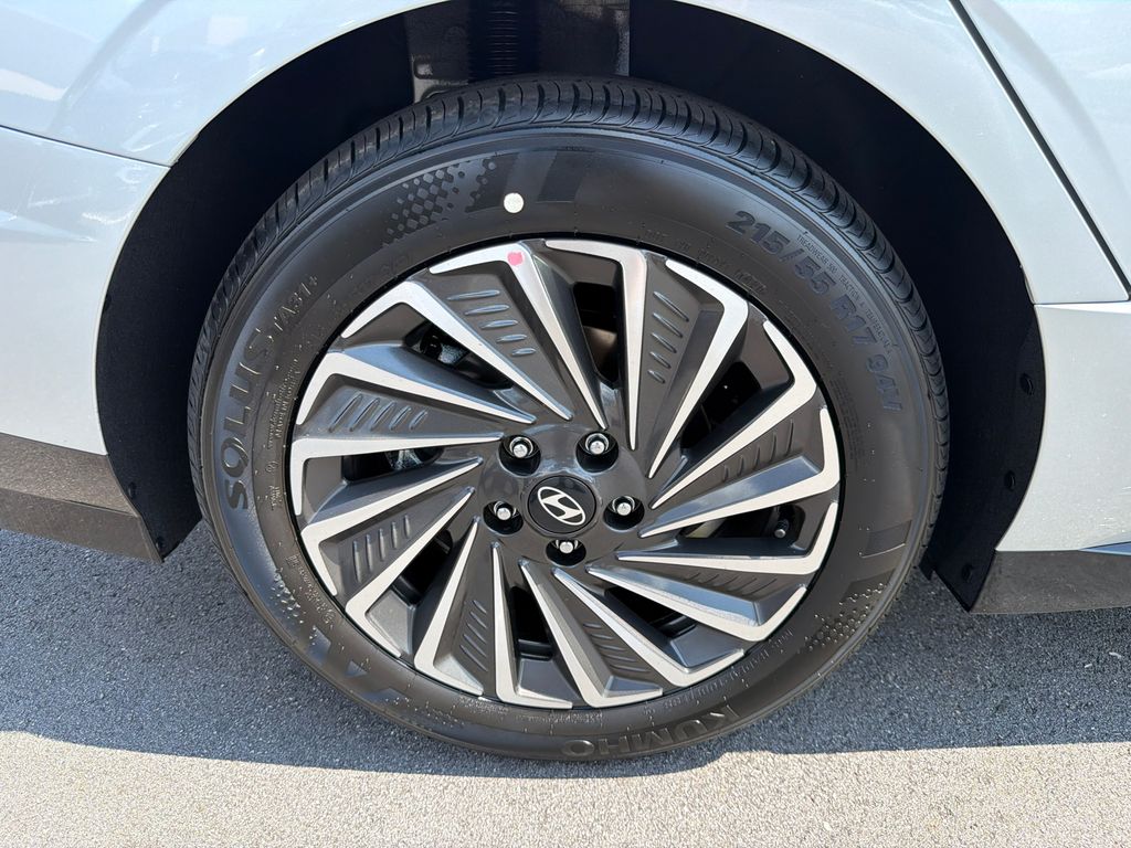 New 2026 Silver Hyundai Limited image 18