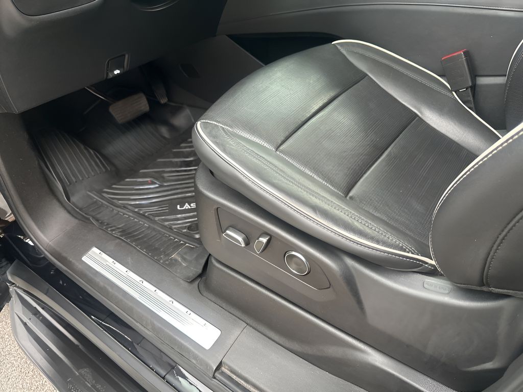 Used Car 2021 Cadillac Escalade Esv  Premium For Sale Under $40,000 In Austin, Texas