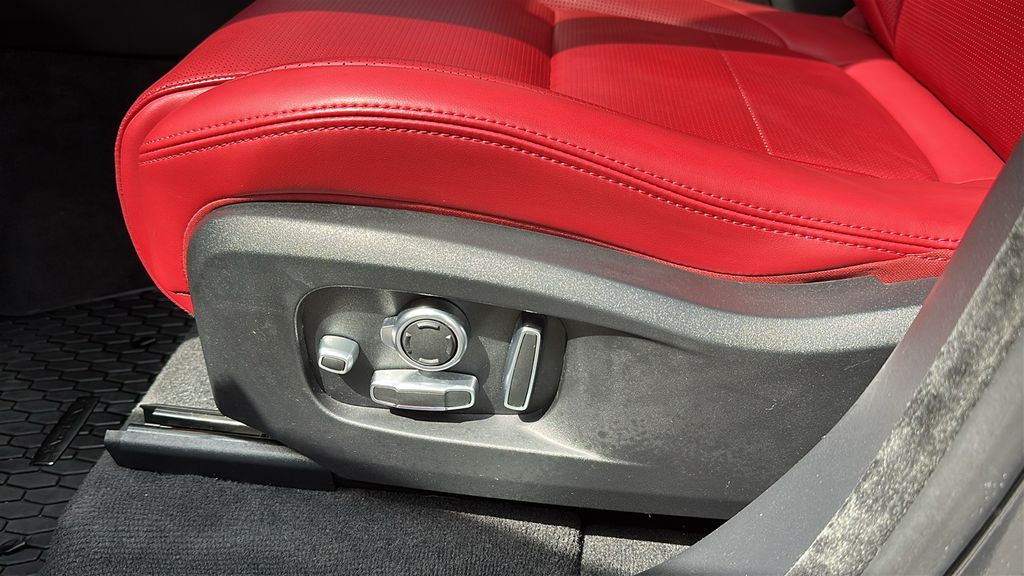 used 2025 Jaguar F-PACE car, priced at $51,978
