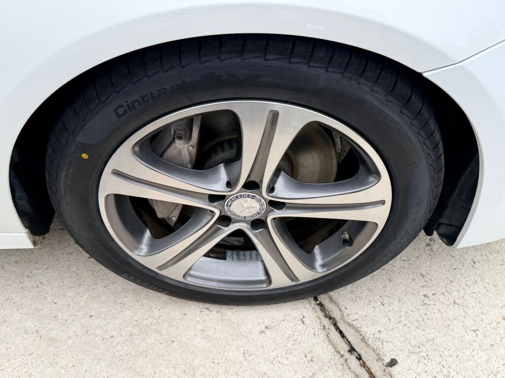 Thumbnail: 2017 Mercedes-Benz E-Class - 14