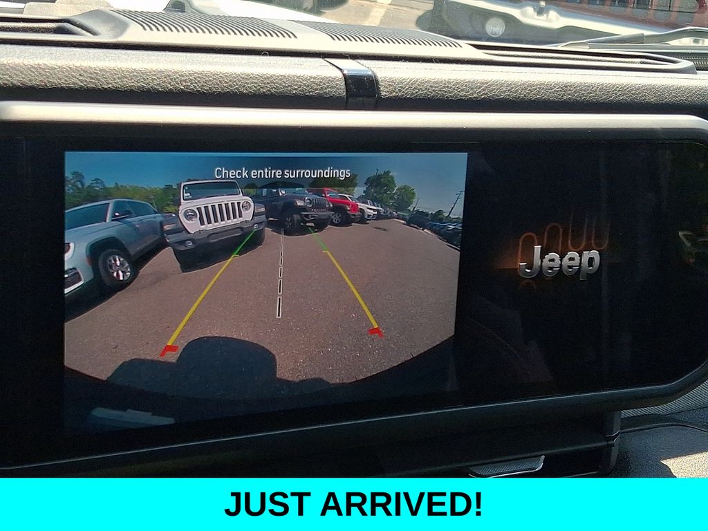 Used 2025 Jeep Wrangler SUV