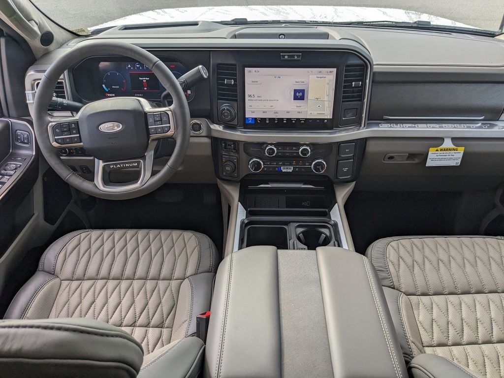 2025 Ford F-250 Super Duty Platinum