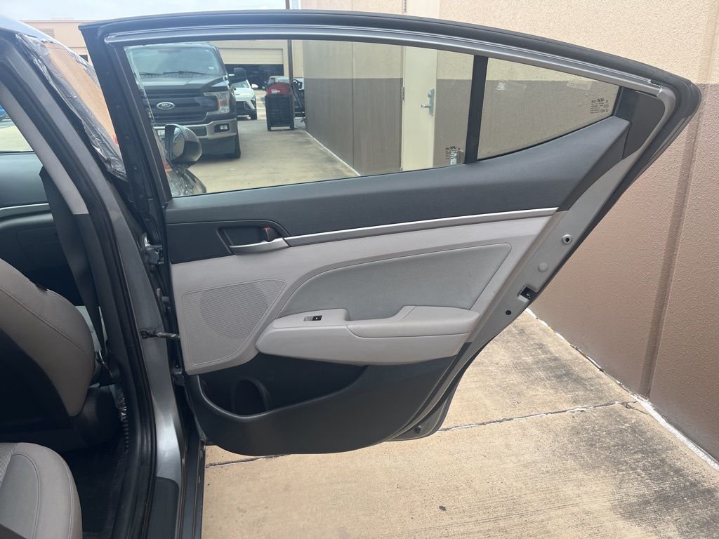 2018 Hyundai Elantra SEL 12