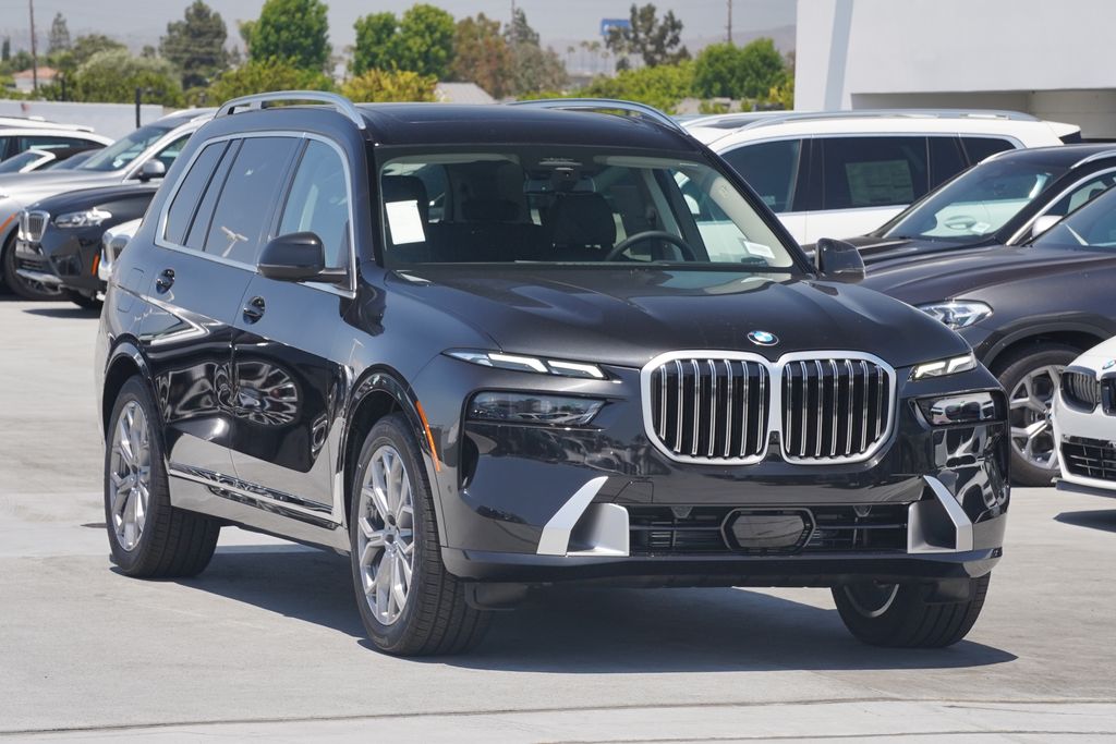 2025 BMW X7 xDrive40i 3