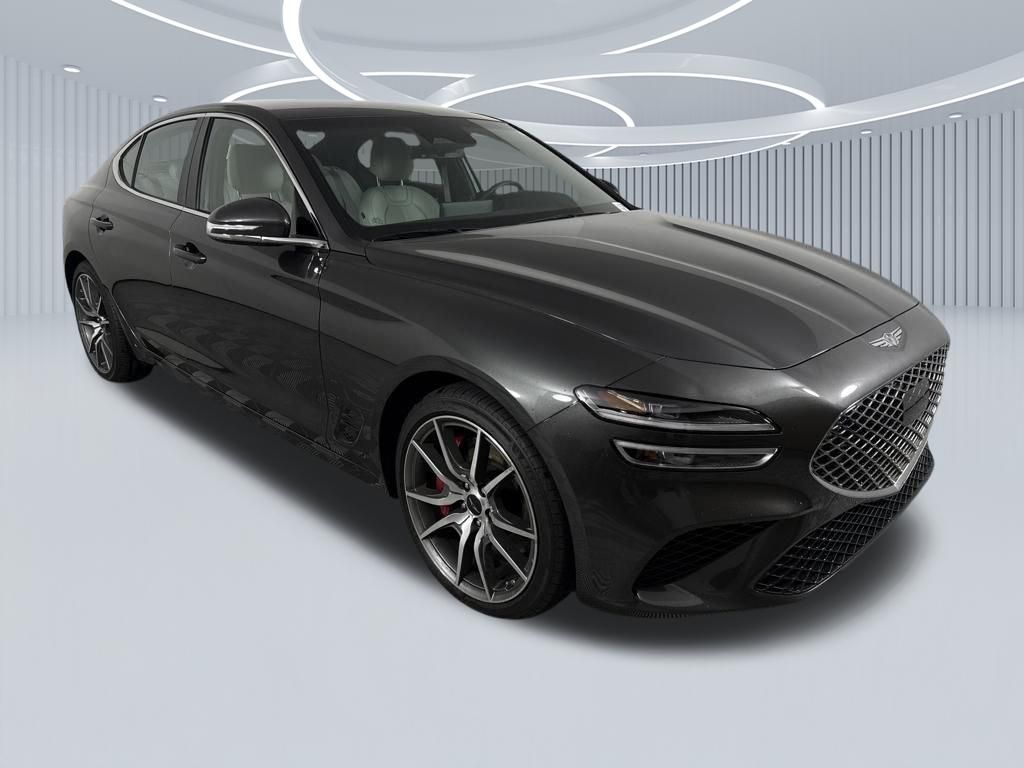 Makalu Gray 2025 Genesis G70 2.5T Standard RWD Sedan Rear-Wheel Drive 8-Speed Automatic