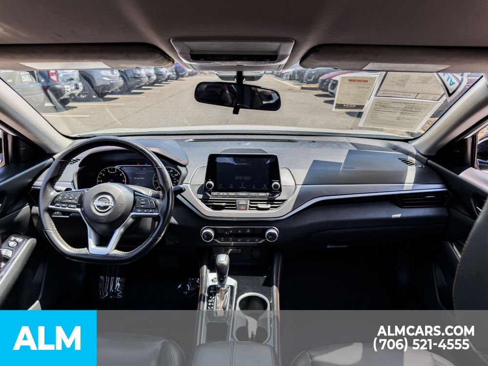 Used 2024 White Nissan 2.5 SR image 18