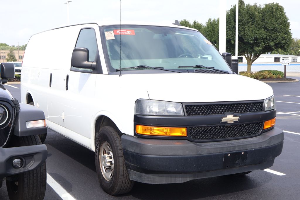 Thumbnail: 2019 Chevrolet Express - 3