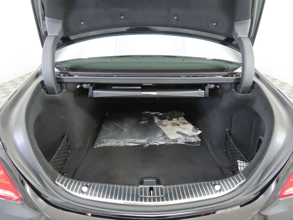 Thumbnail: 2016 Mercedes-Benz S-Class - 27