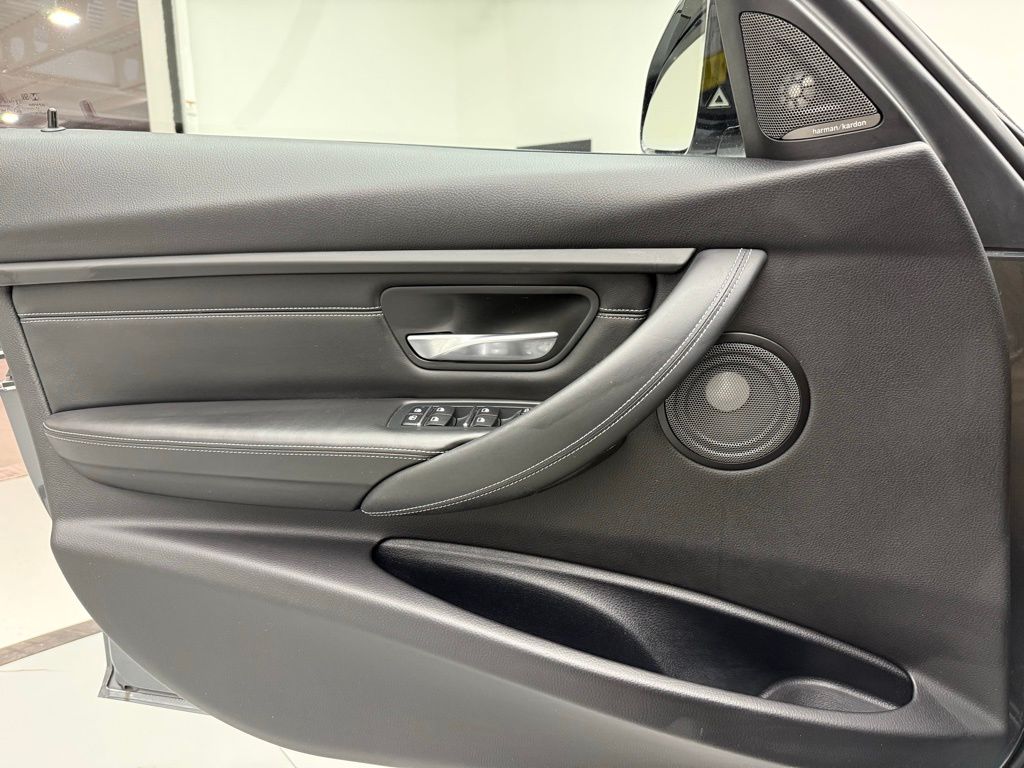 Thumbnail: 2018 BMW M3 - 18