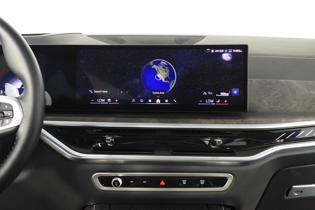 Thumbnail: 2025 BMW X7 - 21