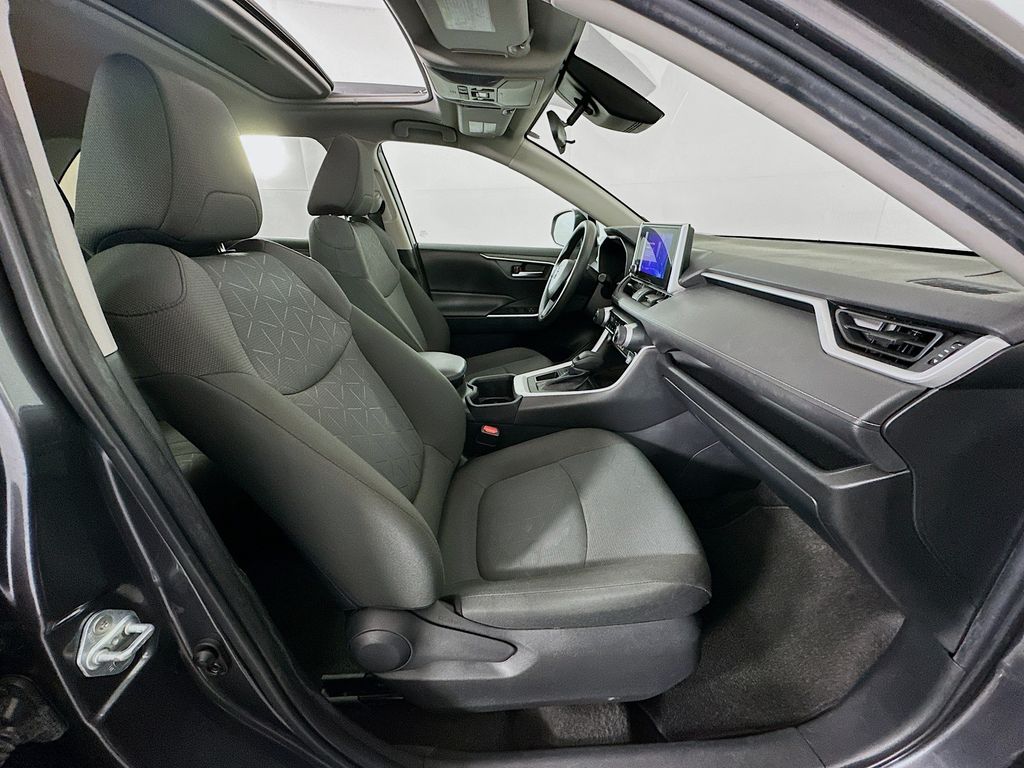 Thumbnail: 2023 Toyota RAV4 - 29