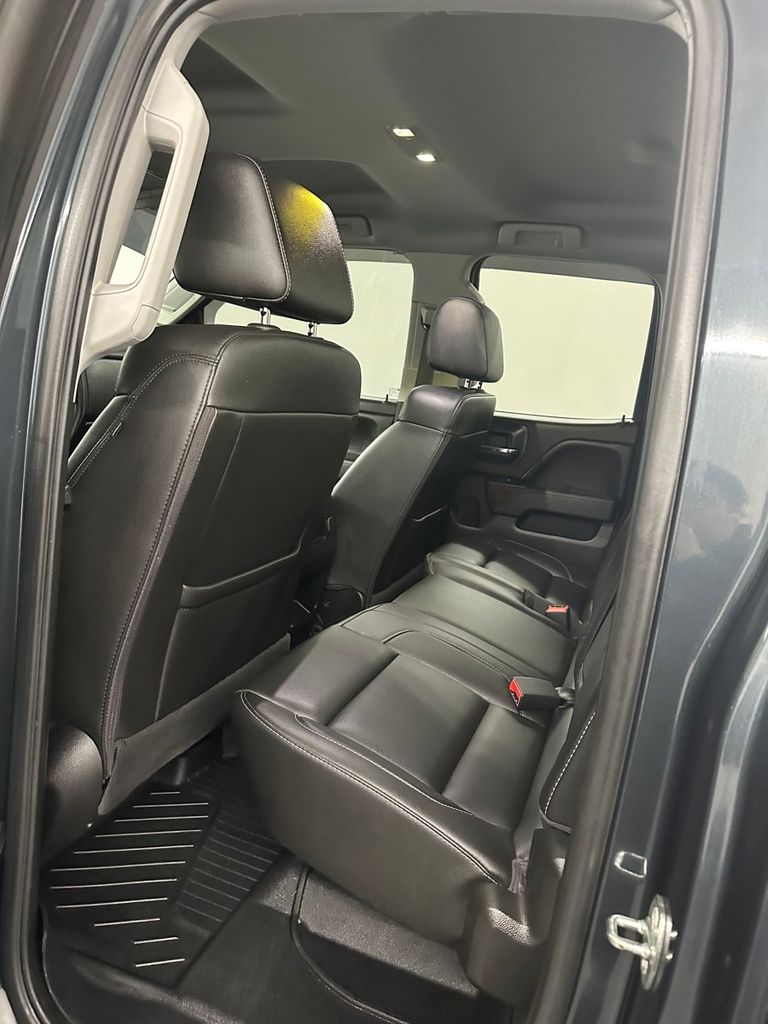 used 2018 GMC Sierra 1500 car, priced at $27,985